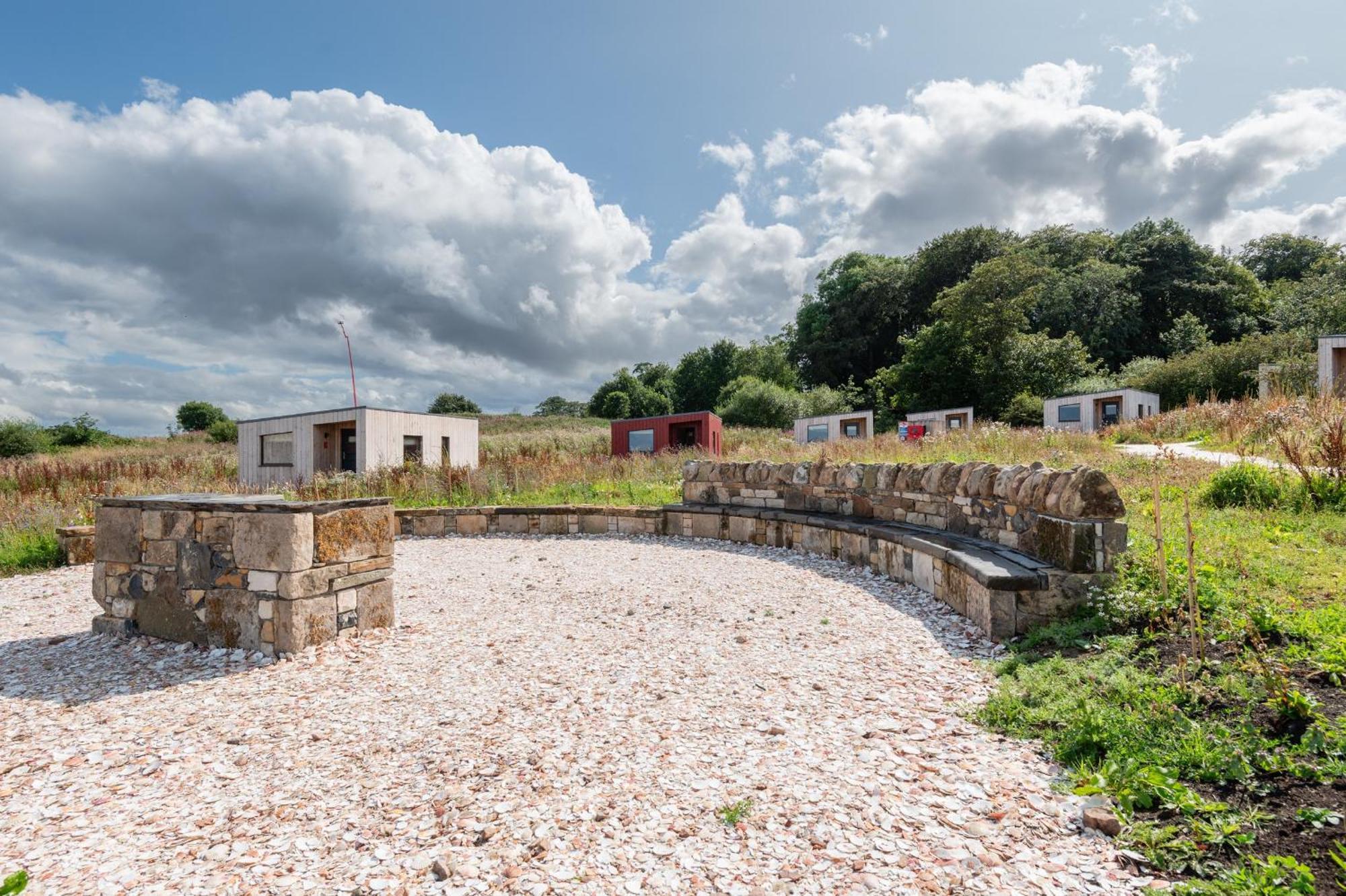 Rustic Cabins, Sea Views From Rewilded Farm With Highland Cows St Andrews Exteriör bild