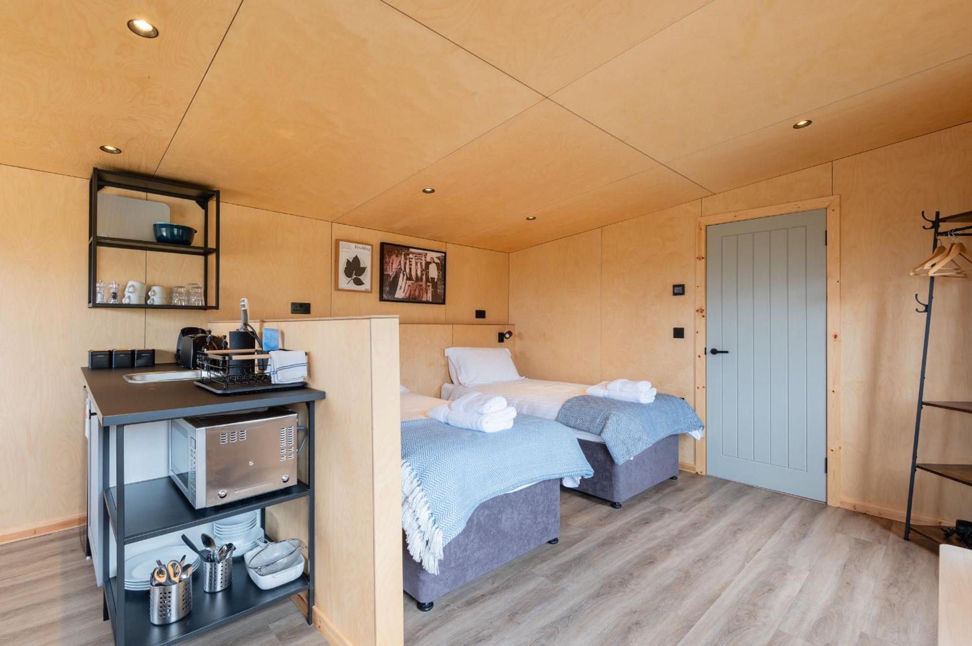 Rustic Cabins, Sea Views From Rewilded Farm With Highland Cows St Andrews Exteriör bild
